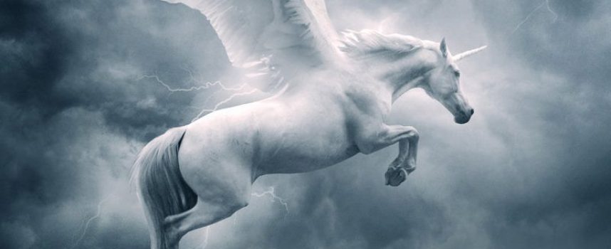 Преодолеть страх и выйти на свет: лунное затмение 11 февраля