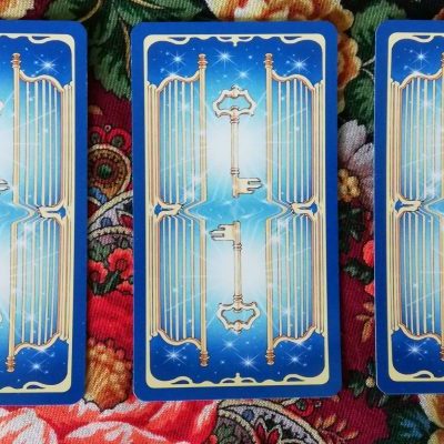 The Tarot card Alignment “Three keys”
