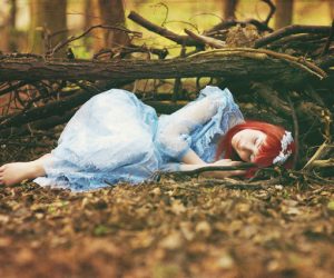 If You’re Struggling in Your Personal Life<br>(Wondering why you’re single and what your feminine destiny holds)